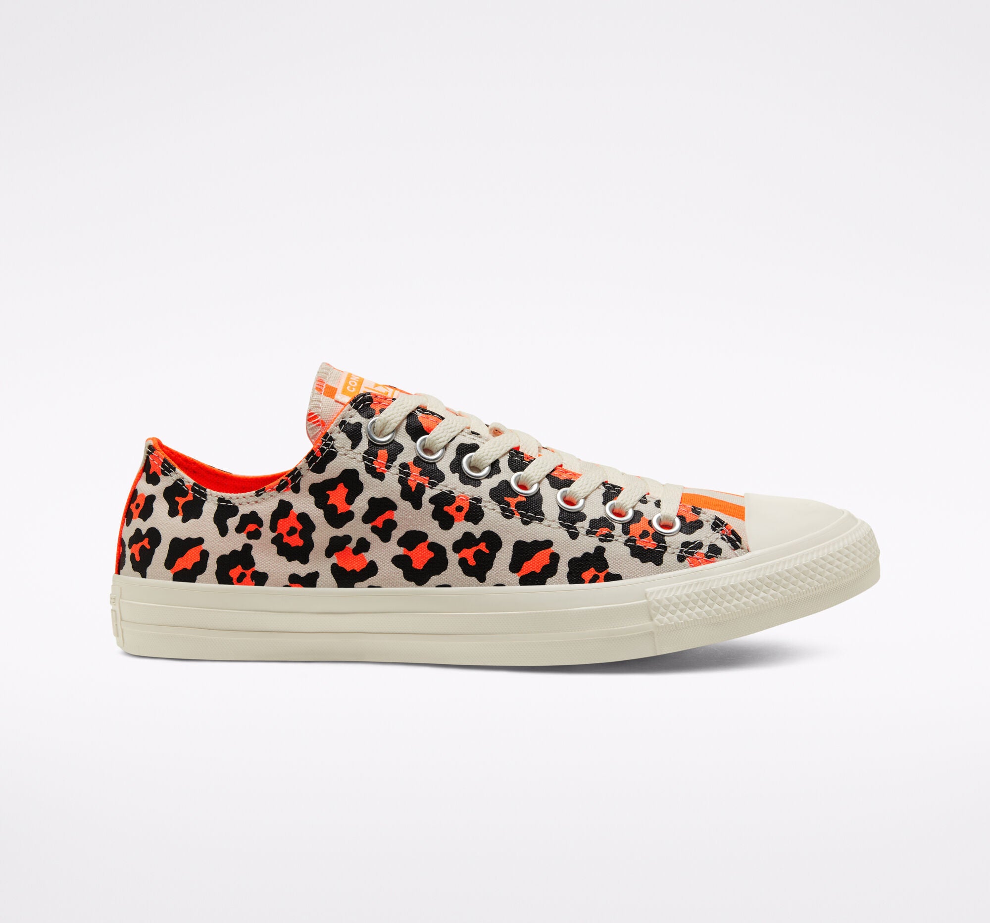 Twisted Archive Prints Chuck Taylor All Star - Egret/Total Orange/Black