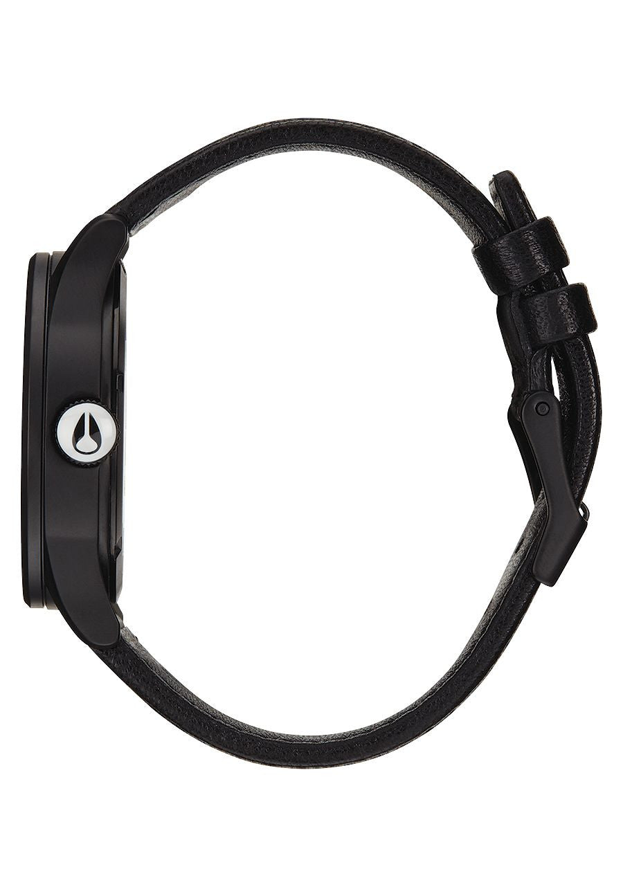 SENTRY LEATHER 42MM BLACK/WHITE - COSMOTOG