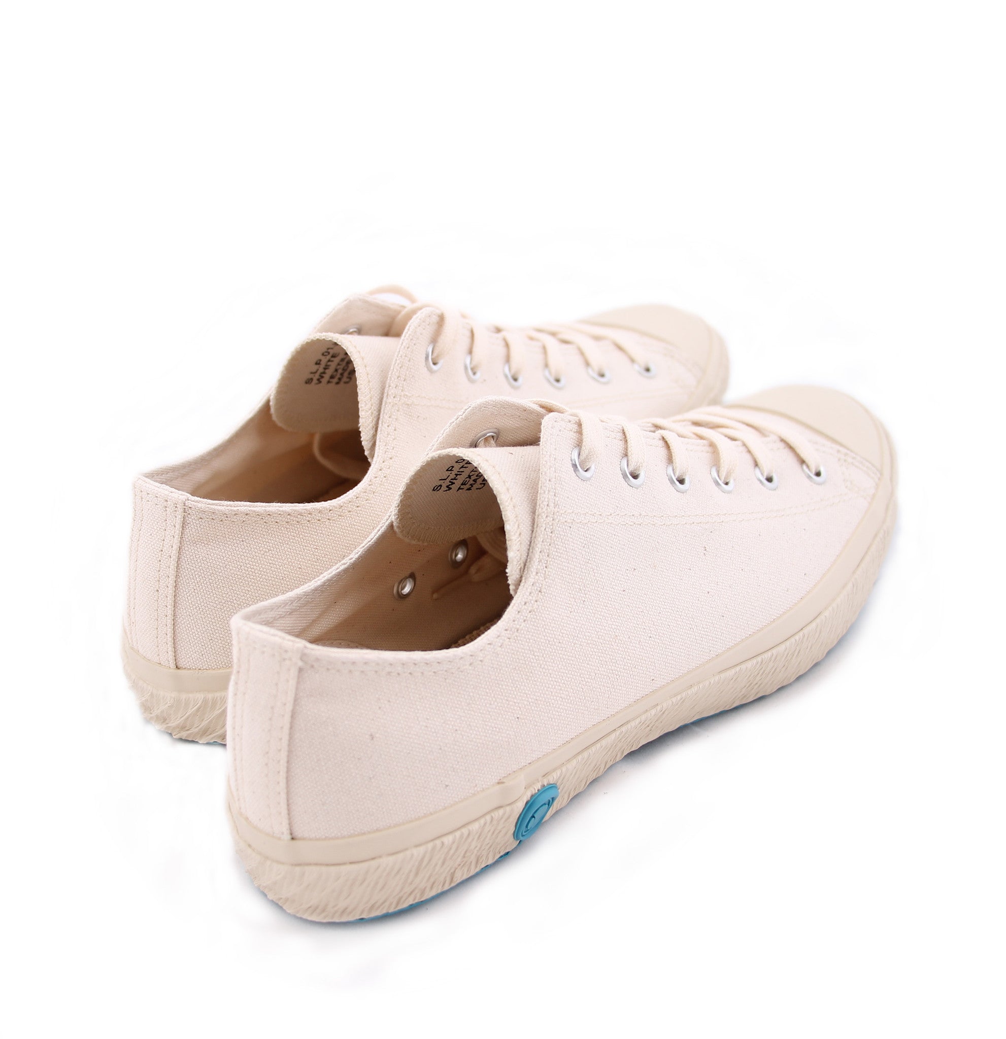 LOW TOP CANVAS SHOES WHITE - COSMOTOG