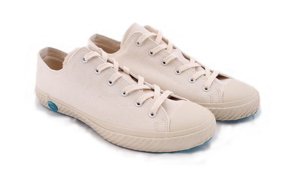 LOW TOP CANVAS SHOES WHITE - COSMOTOG
